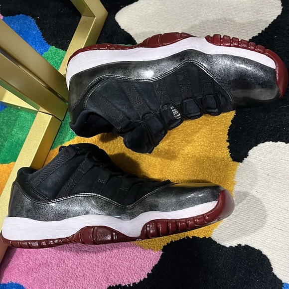 Gently used air Jordan shoes for men low top looks like new - Picture 4 of 8